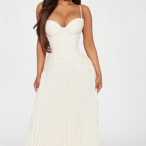 Fashion Nova Dresses & Skirts - Elegant White Pleated Dress